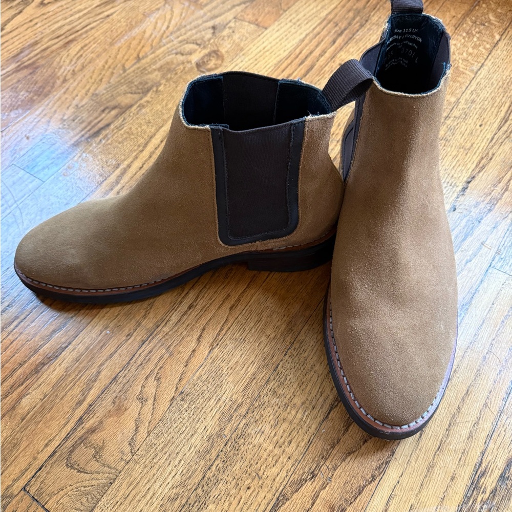 Thursday Duke in Honey Suede